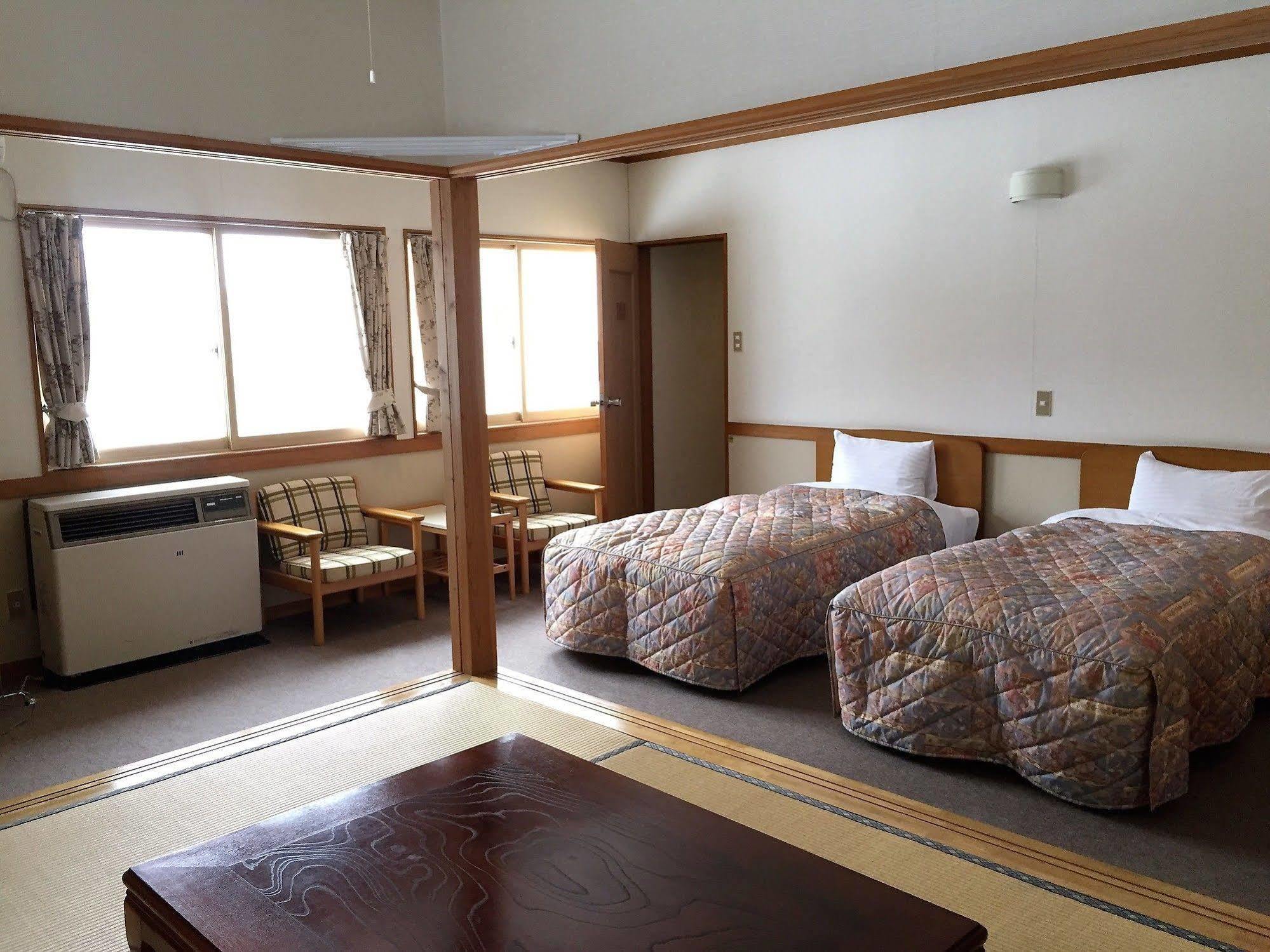 あらや旅館  白馬村 エクステリア 写真